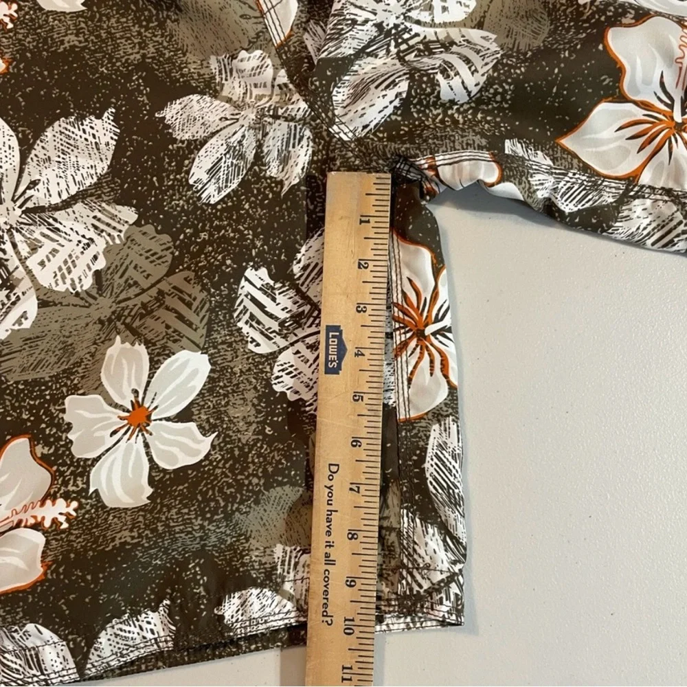 Men's Aeropostale Large Olive Floral Board Shorts GUC Resortwear Summer Beach